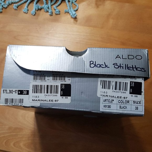 Almost New! Aldo heels - Picture 6 of 7